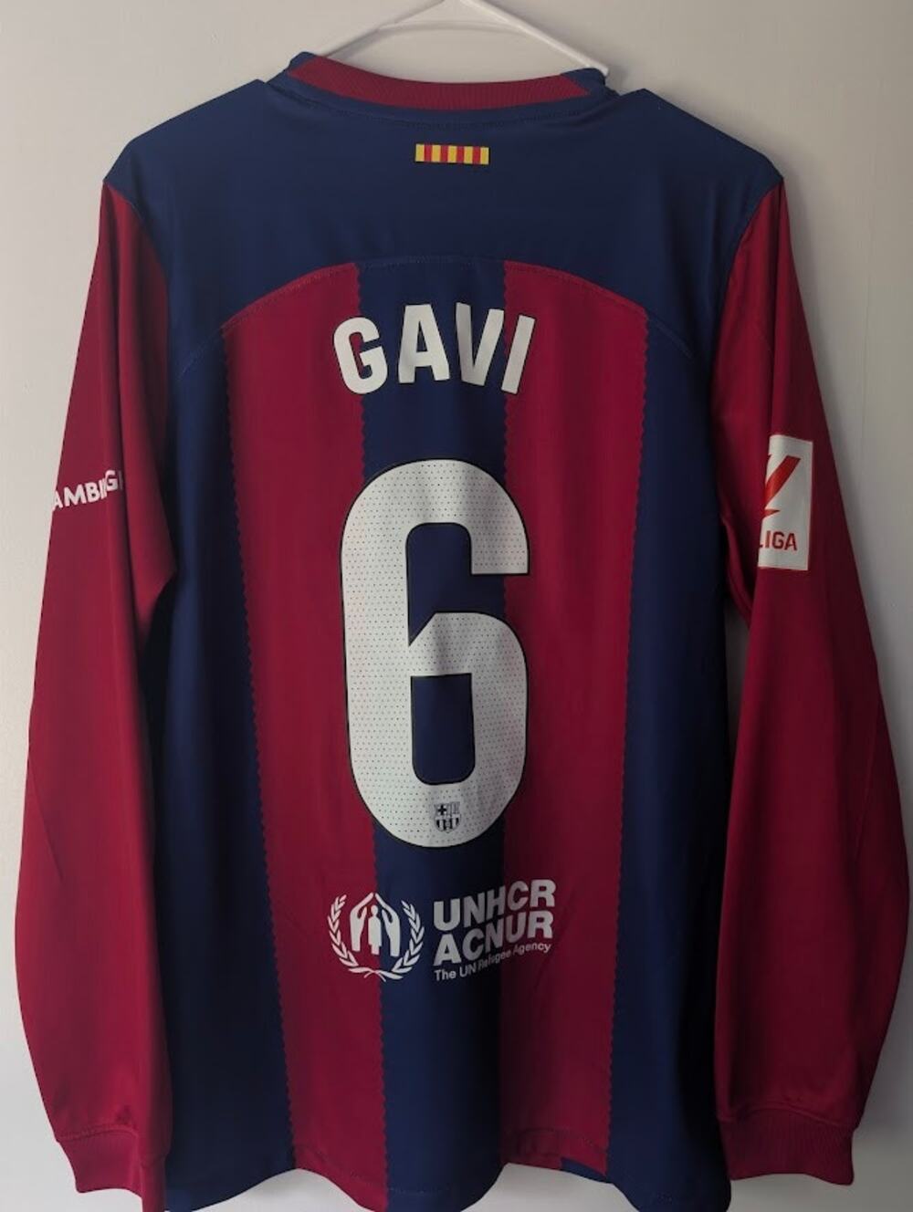 FC Barcelona 2023-24 Home Gavi #6 Jersey Men's Medium Long Sleeve Soccer Shirt
